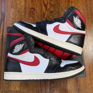 Air Jordan 1 Retro High OG Gym Red 2019
